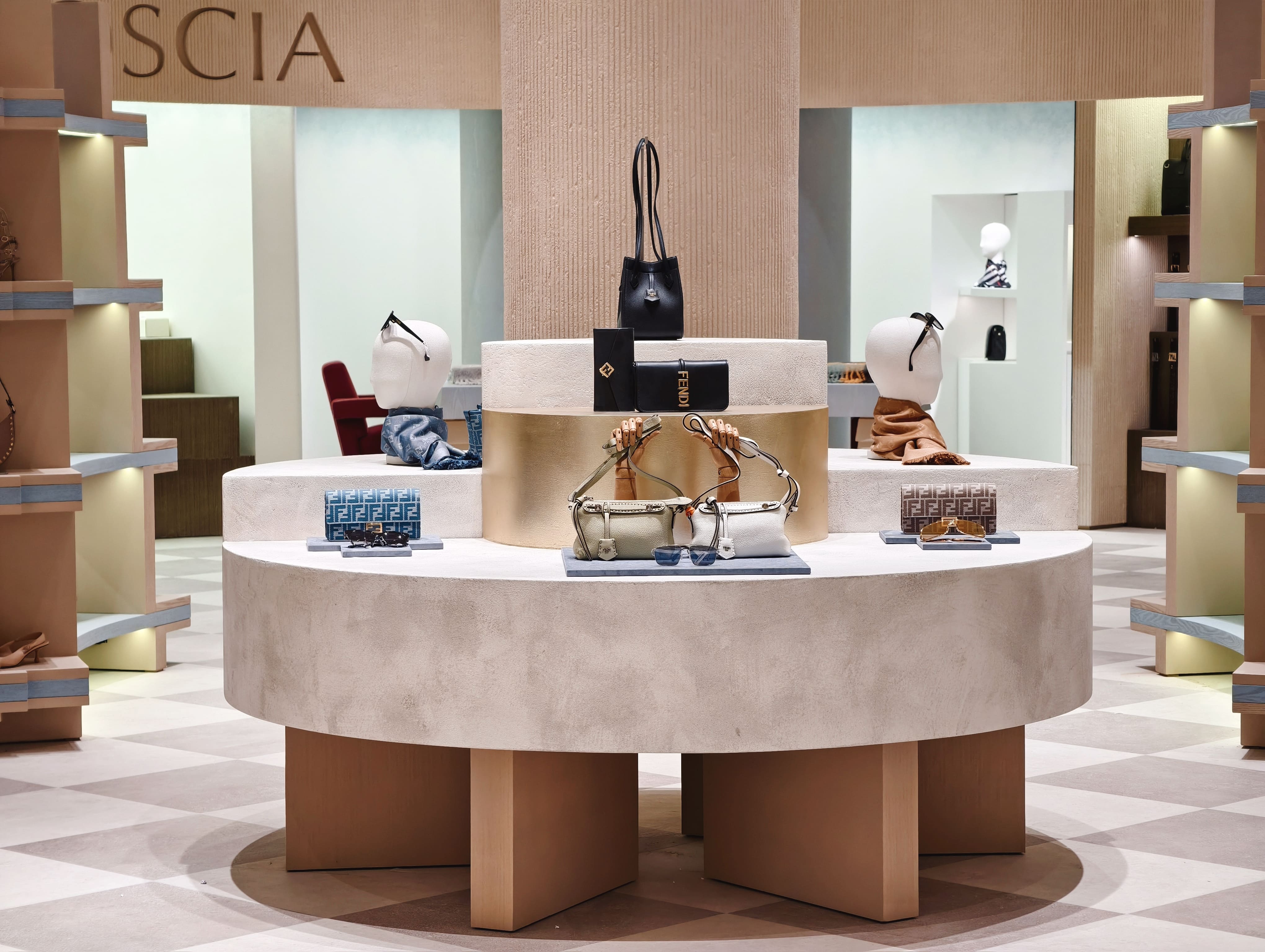 COSCIA 蔻莎-鄂尔多斯兴泰铜锣湾广场店